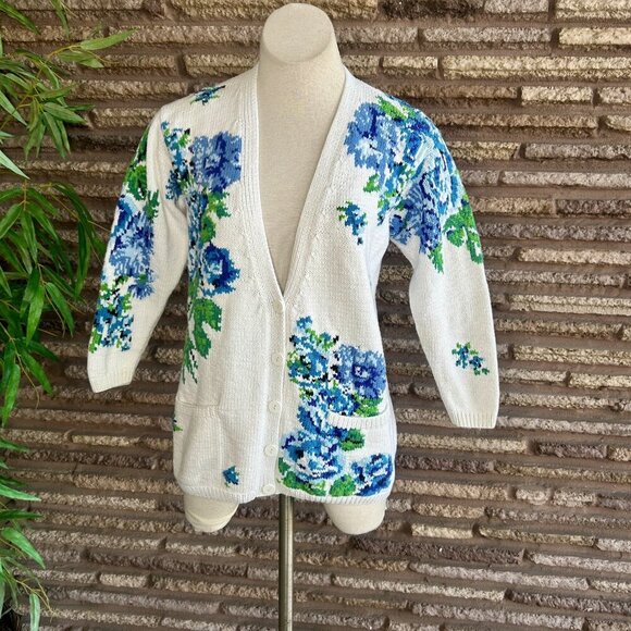 Adrienne Vittadini Vintage Blue Floral Cottage Grandma Cardigan Sweater Size S - Picture 11 of 11